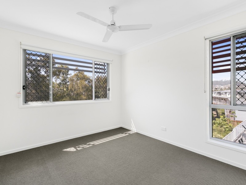 14/37 Witheren Circuit, Pacific Pines QLD 4211