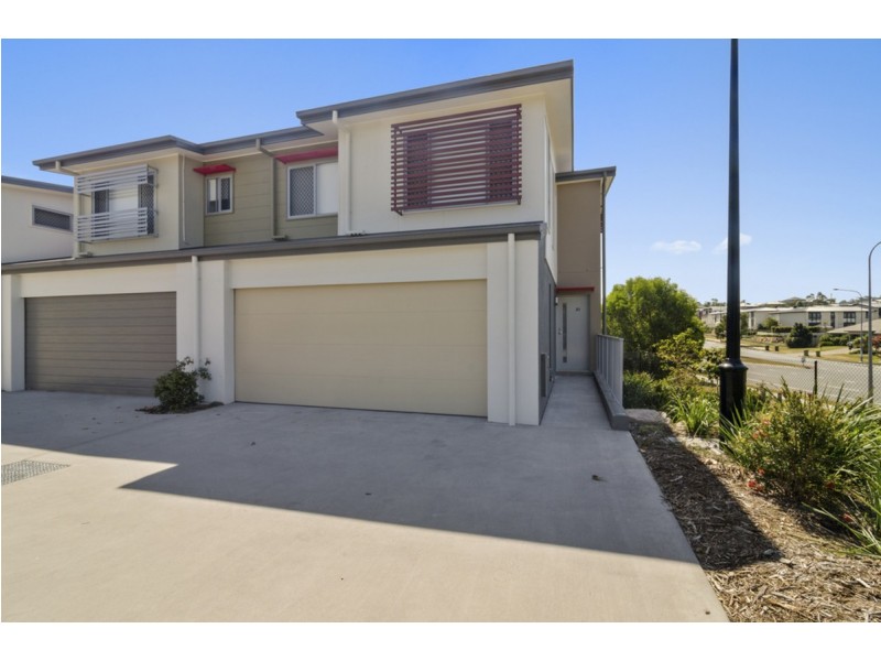 30/37 Witheren Circuit, Pacific Pines QLD 4211