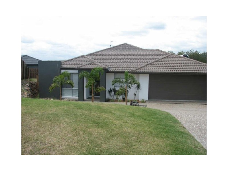 33 Shannonbrook Grove, Oxenford QLD 4210