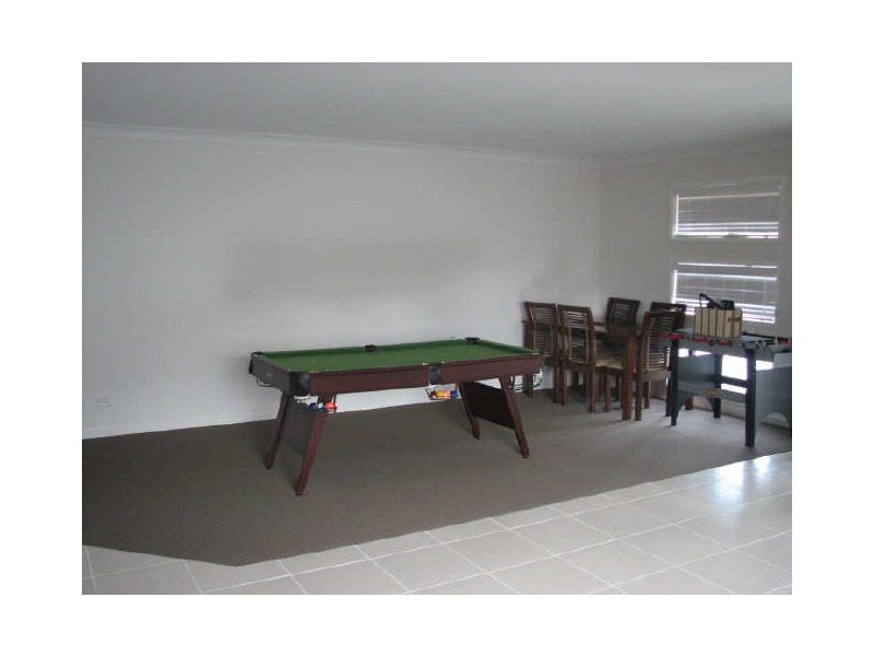 33 Shannonbrook Grove, Oxenford QLD 4210