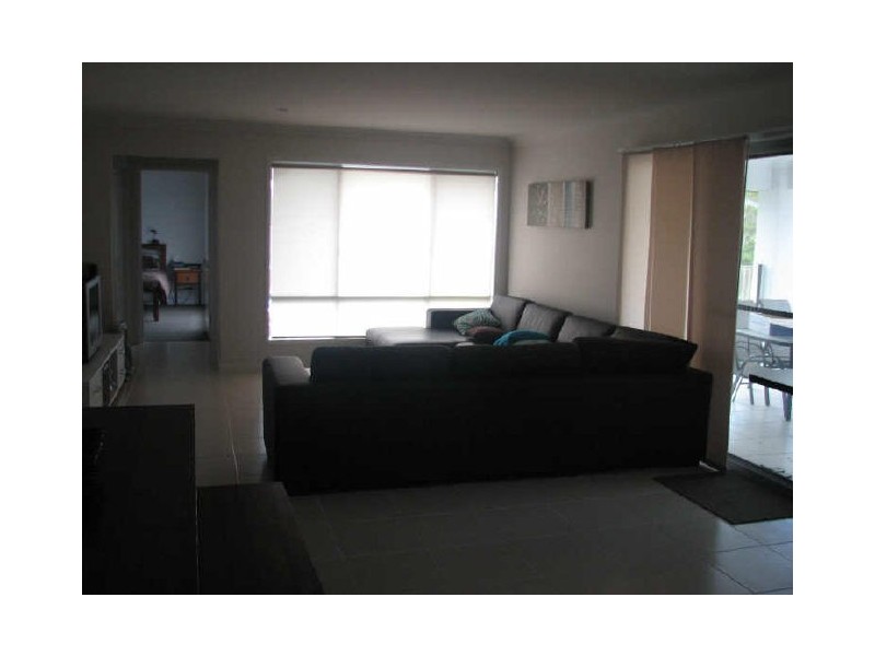 33 Shannonbrook Grove, Oxenford QLD 4210