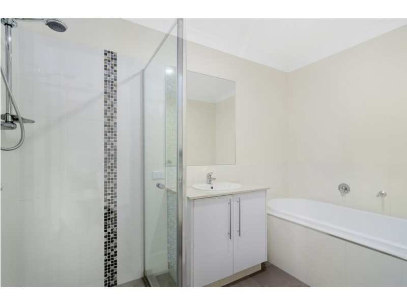 1/74 Diamantina Circuit, Pacific Pines QLD 4211