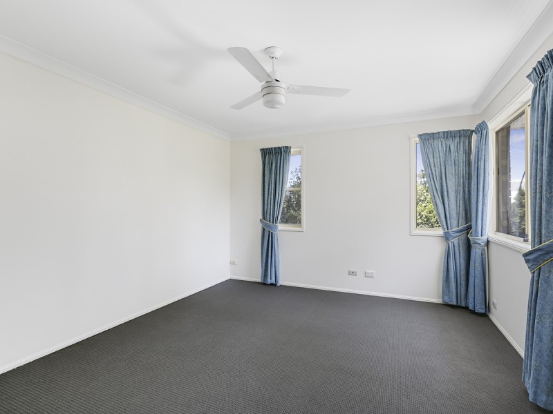 2/559 Pine Ridge Road, Biggera Waters QLD 4216