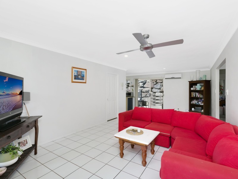 51/31 Archipelago Street, Pacific Pines QLD 4211