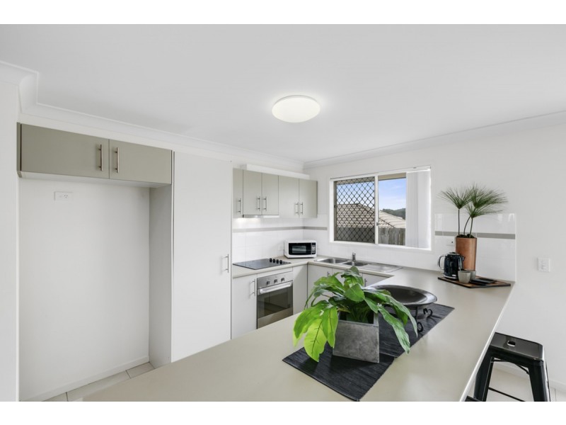 64 Keneally Street, Maudsland QLD 4210