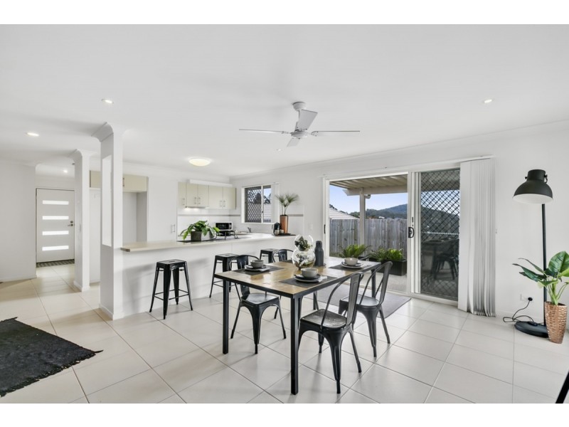 64 Keneally Street, Maudsland QLD 4210