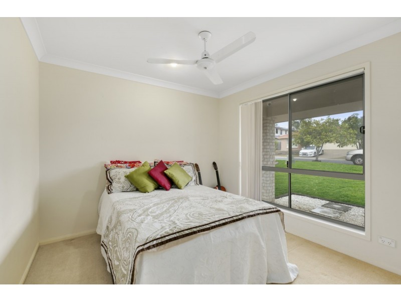 19 Tomah Street, Pacific Pines QLD 4211