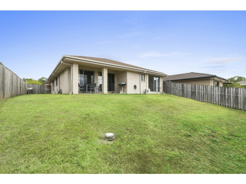 19 Tomah Street, Pacific Pines QLD 4211