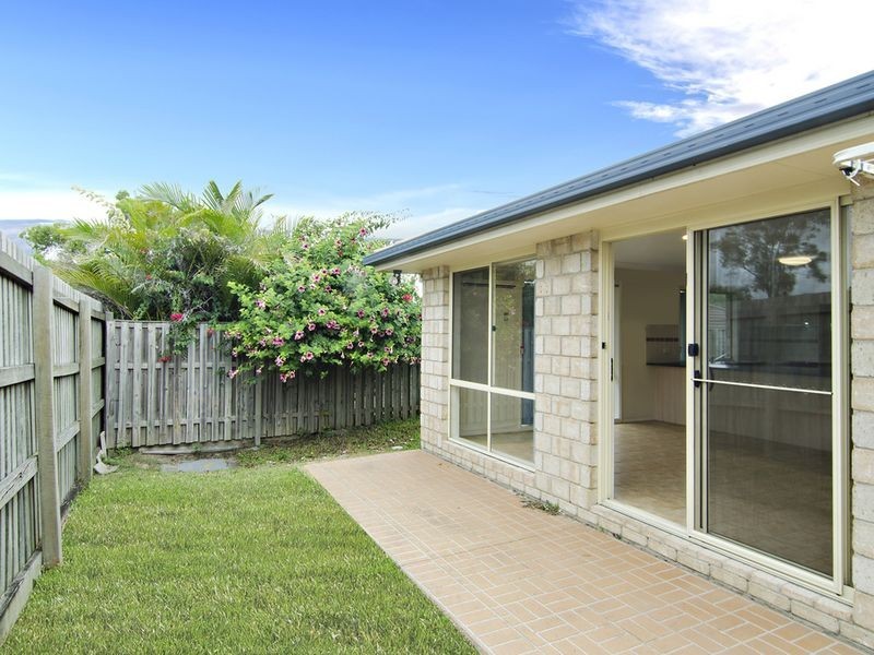 9 Murchison Street, Pacific Pines QLD 4211