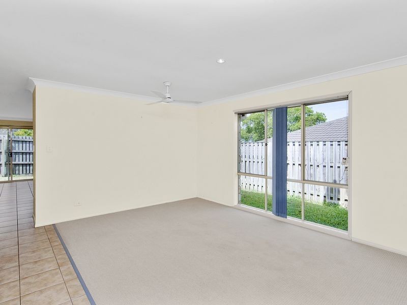 9 Murchison Street, Pacific Pines QLD 4211