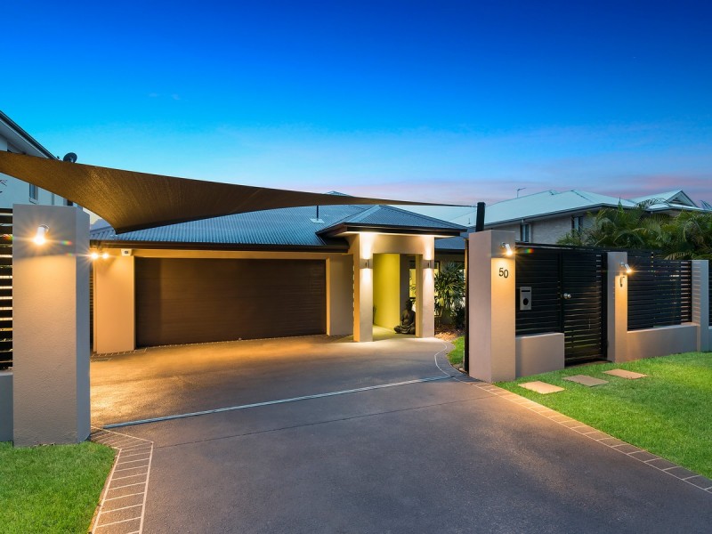 50 Fletcher Crescent, Pacific Pines QLD 4211