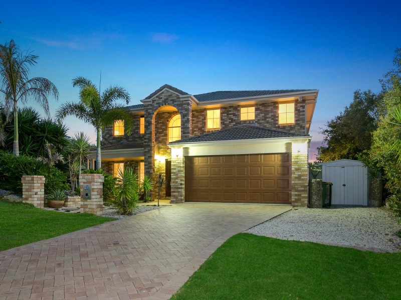 90 Salvado Drive, Pacific Pines QLD 4211