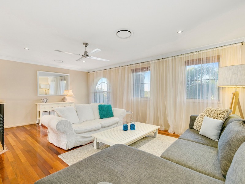 90 Salvado Drive, Pacific Pines QLD 4211