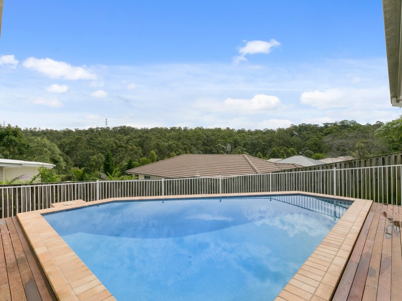 7 Maslin Chase, Pacific Pines QLD 4211