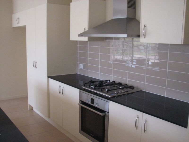 14 Kadie Place, Pacific Pines QLD 4211