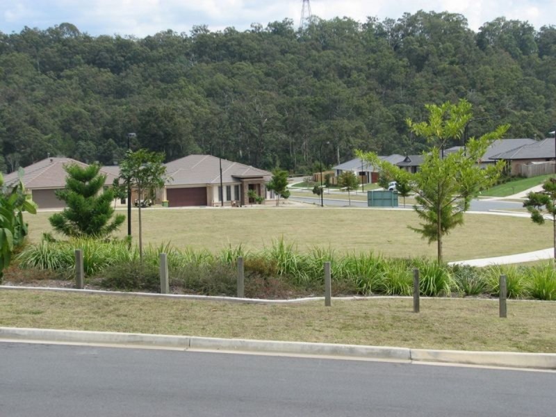 14 Kadie Place, Pacific Pines QLD 4211