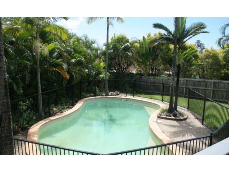 7 Wittenoom Court, Helensvale QLD 4212