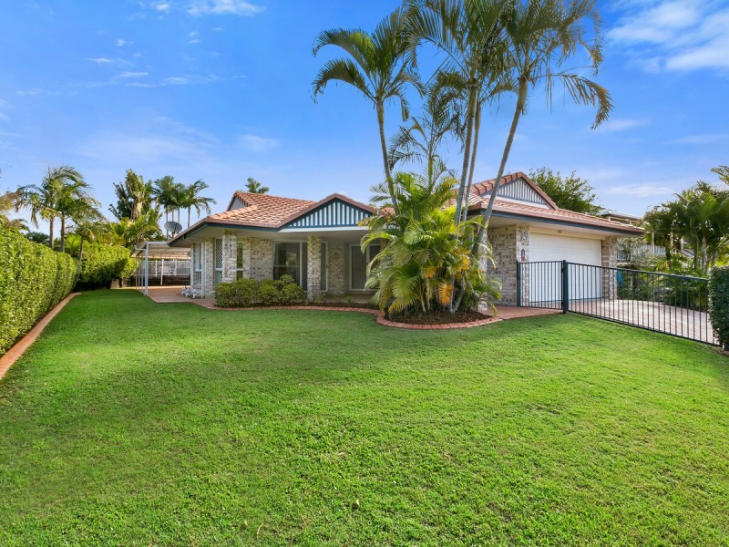 4 Hazeltine Place, Parkwood QLD 4214