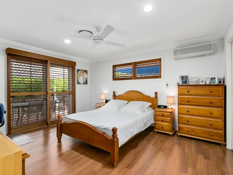 4 Hazeltine Place, Parkwood QLD 4214