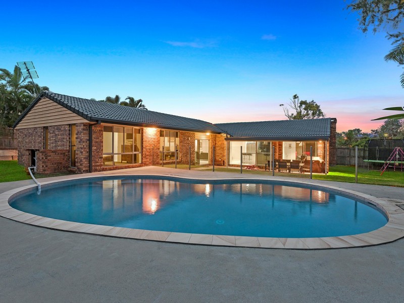 30 Ainsley Avenue, Ashmore QLD 4214