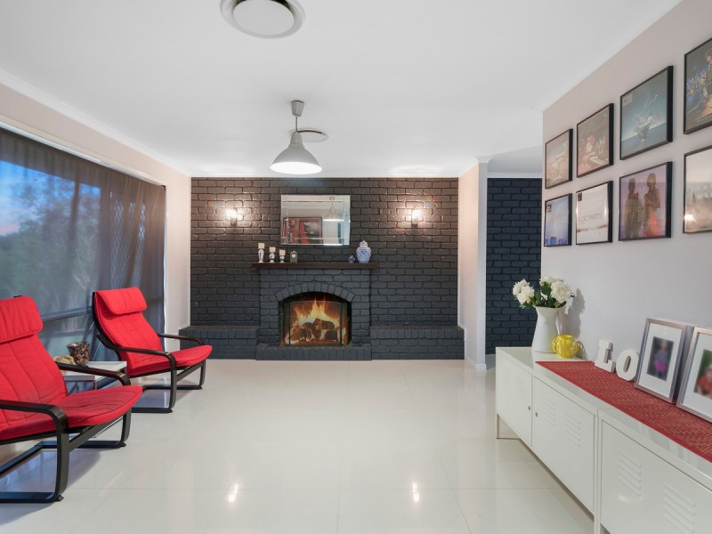 30 Ainsley Avenue, Ashmore QLD 4214