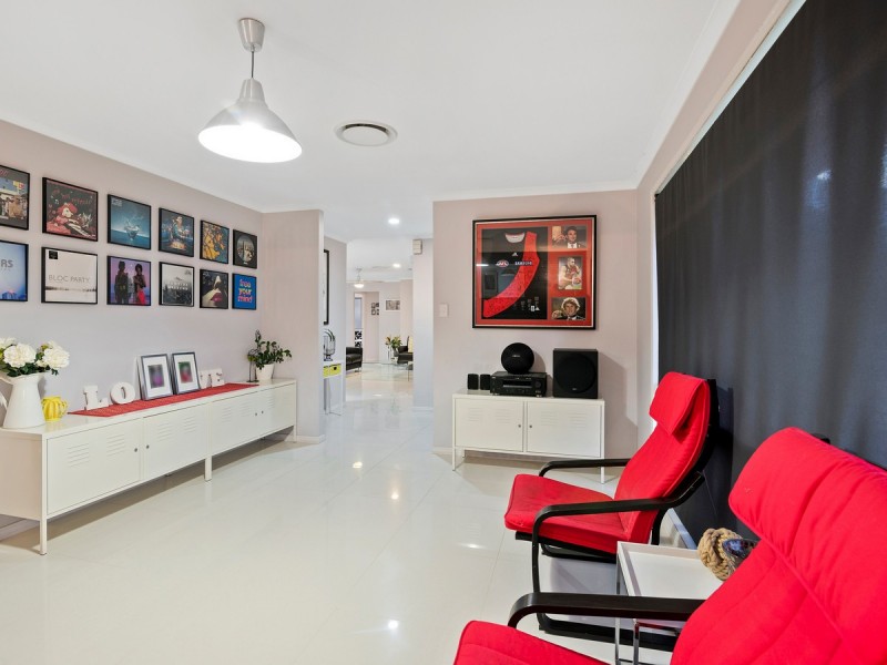 30 Ainsley Avenue, Ashmore QLD 4214