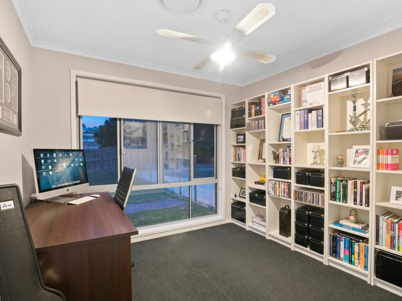 30 Ainsley Avenue, Ashmore QLD 4214