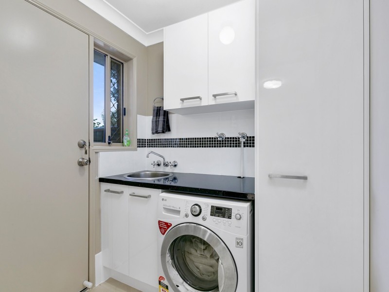 90/601 Pine Ridge Road, Biggera Waters QLD 4216