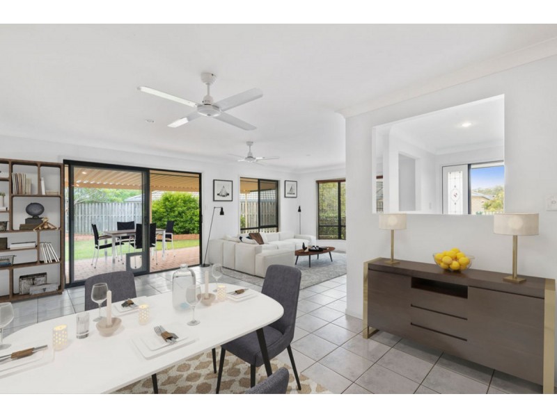 31 Murchison Street, Pacific Pines QLD 4211