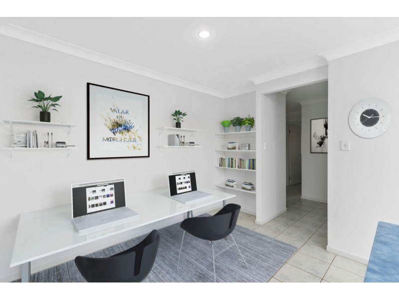 31 Murchison Street, Pacific Pines QLD 4211