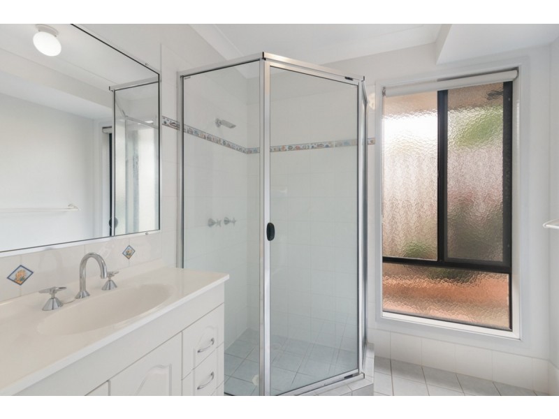 31 Murchison Street, Pacific Pines QLD 4211