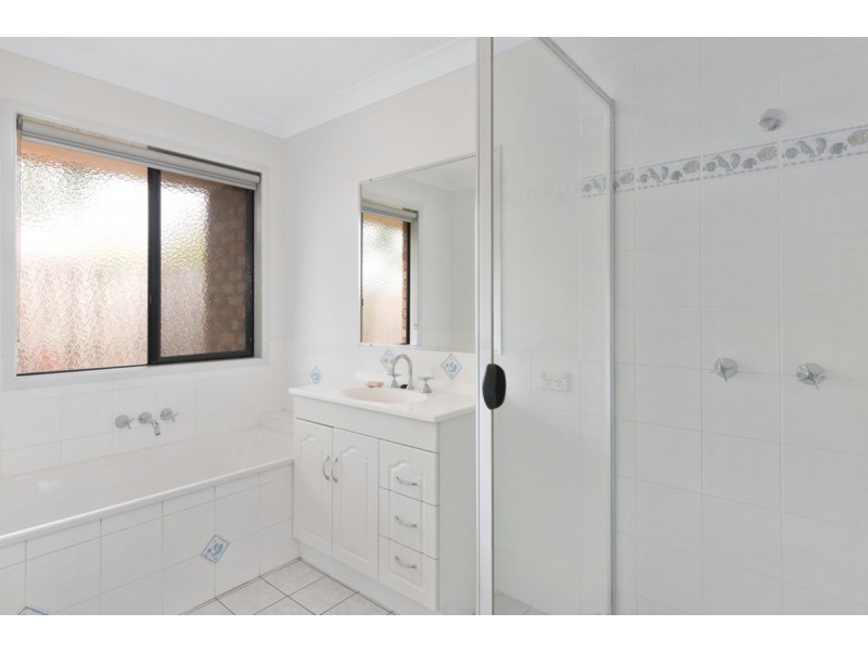31 Murchison Street, Pacific Pines QLD 4211