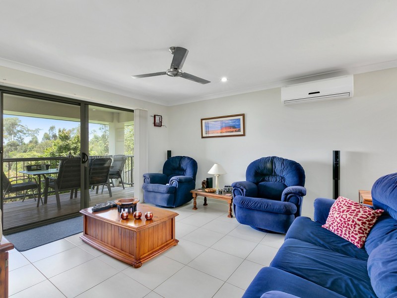 17 Diamantina Circuit, Pacific Pines QLD 4211