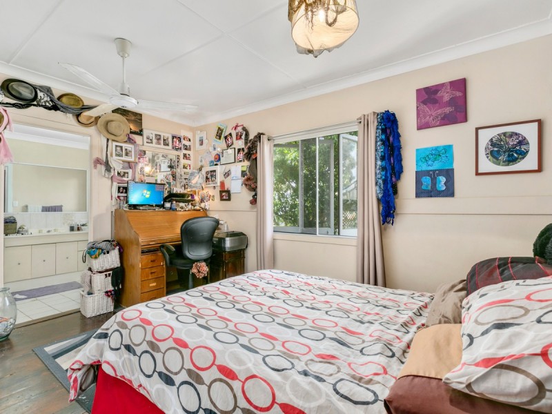 14 Wilson Street, Labrador QLD 4215