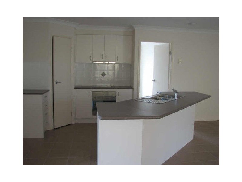 43 Bowley Street, Pacific Pines QLD 4211