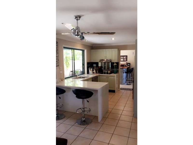 2 Taupo Court, Coombabah QLD 4216