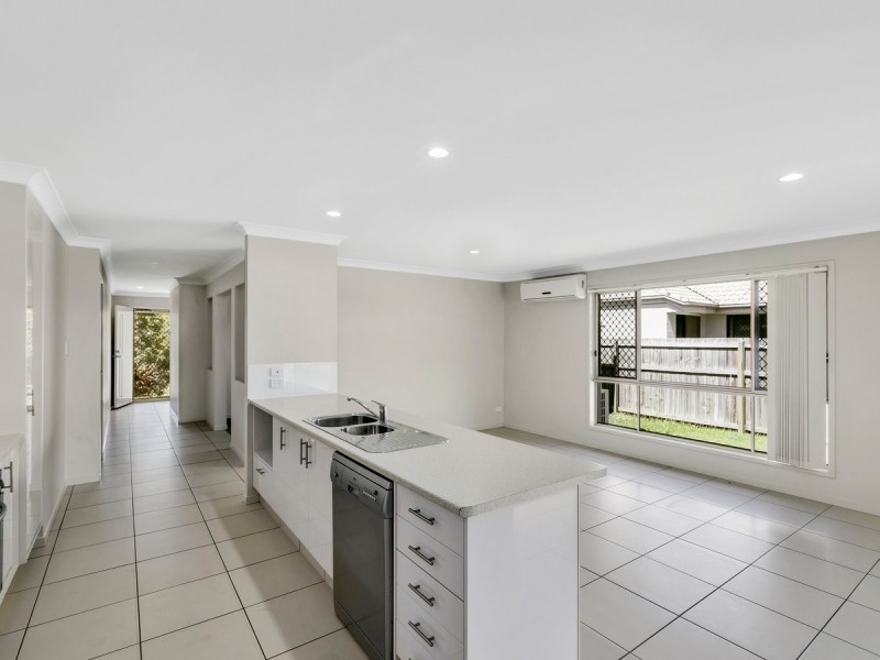 24 Bellinger Key, Pacific Pines QLD 4211