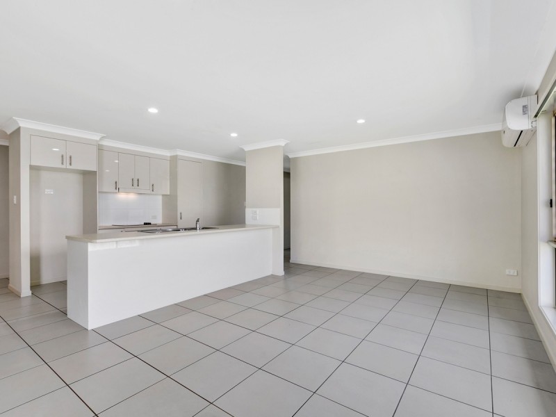24 Bellinger Key, Pacific Pines QLD 4211