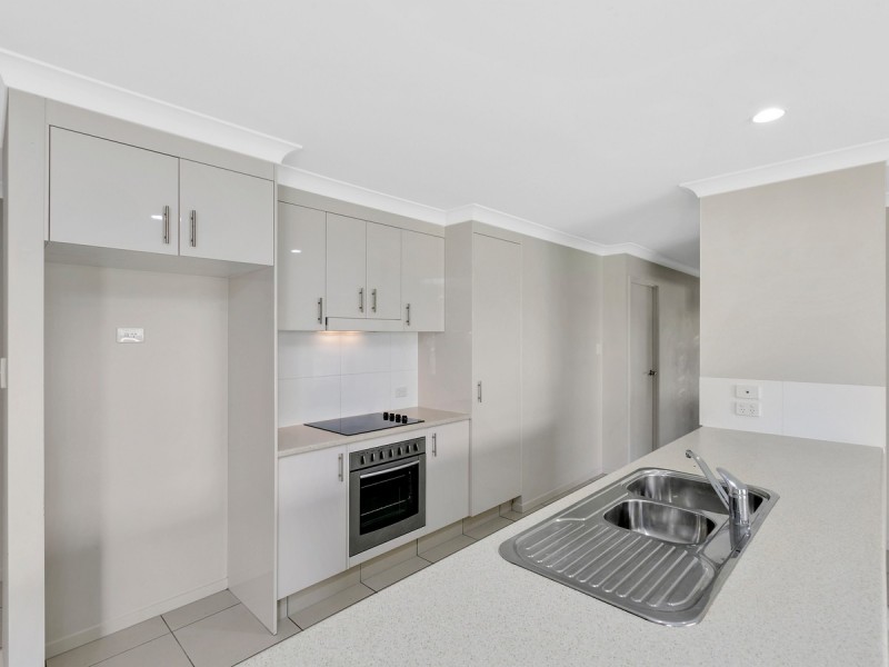 24 Bellinger Key, Pacific Pines QLD 4211