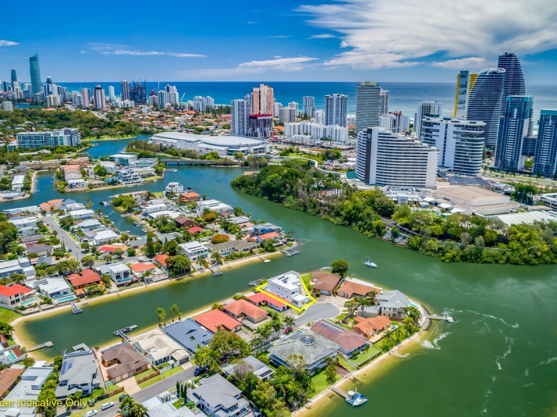 18 Rebecca Court, Broadbeach Waters QLD 4218
