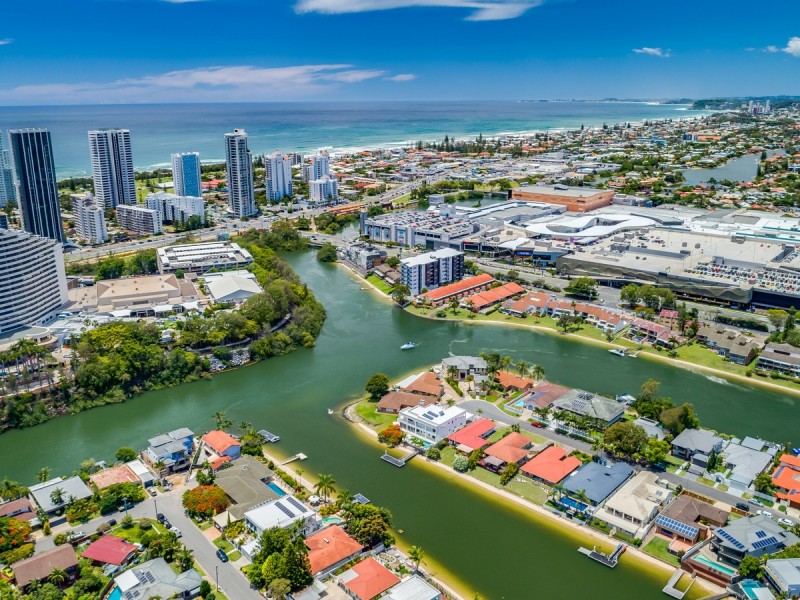 18 Rebecca Court, Broadbeach Waters QLD 4218