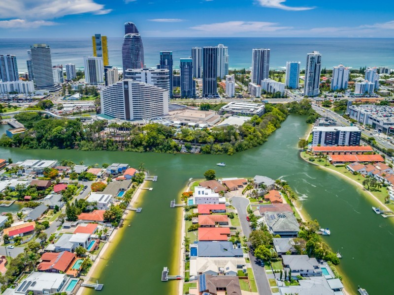 18 Rebecca Court, Broadbeach Waters QLD 4218