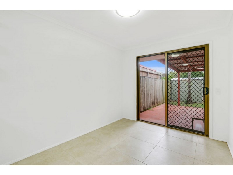 1/4 Musical Court, Oxenford QLD 4210