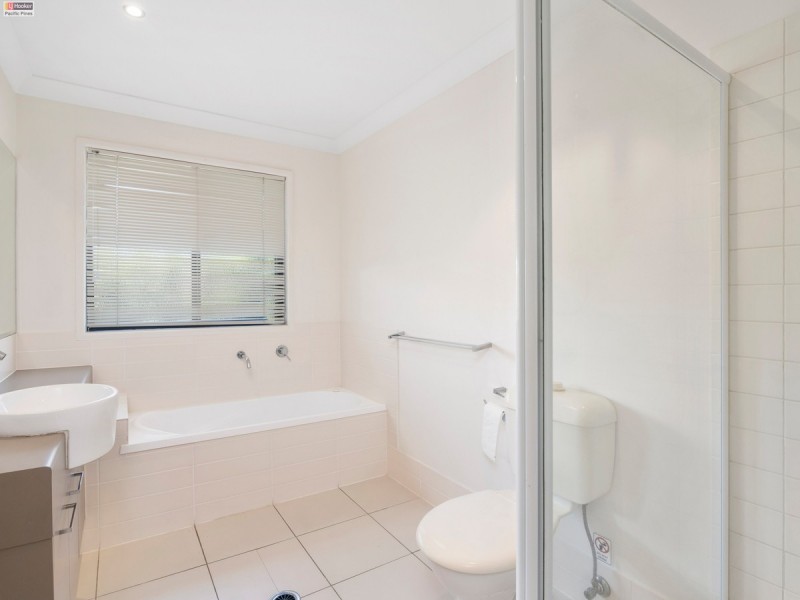 64/1 Jefferson Court, Upper Coomera QLD 4209