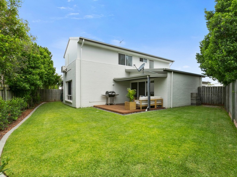 23 Norfolk Drive, Pacific Pines QLD 4211