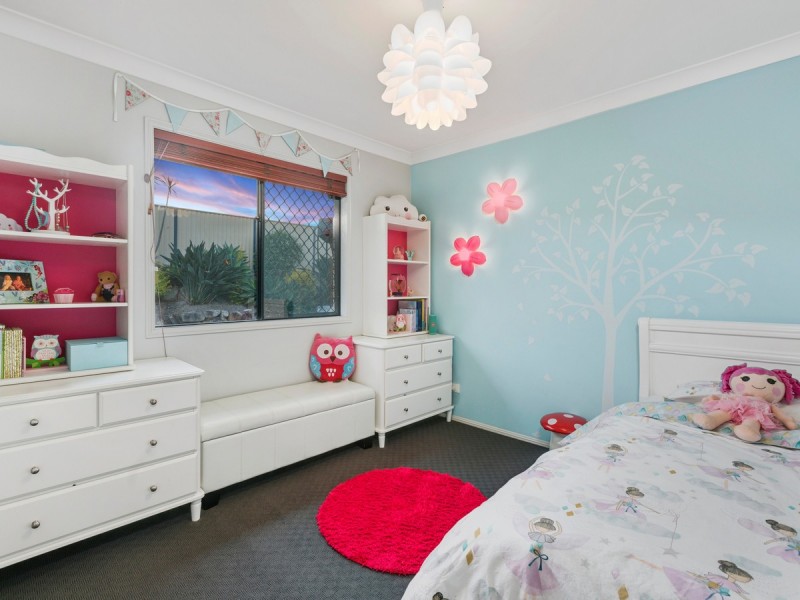 16 Silverash Street, Oxenford QLD 4210