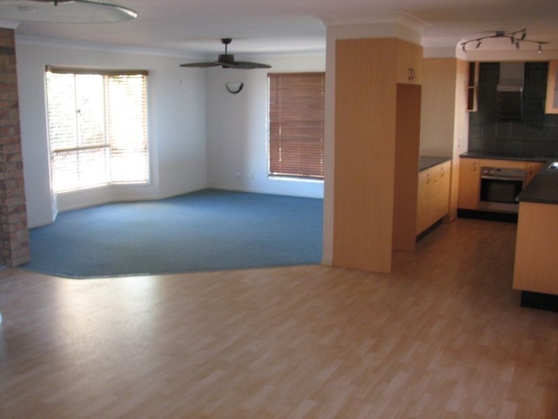 43 Crestridge Crescent, Oxenford QLD 4210