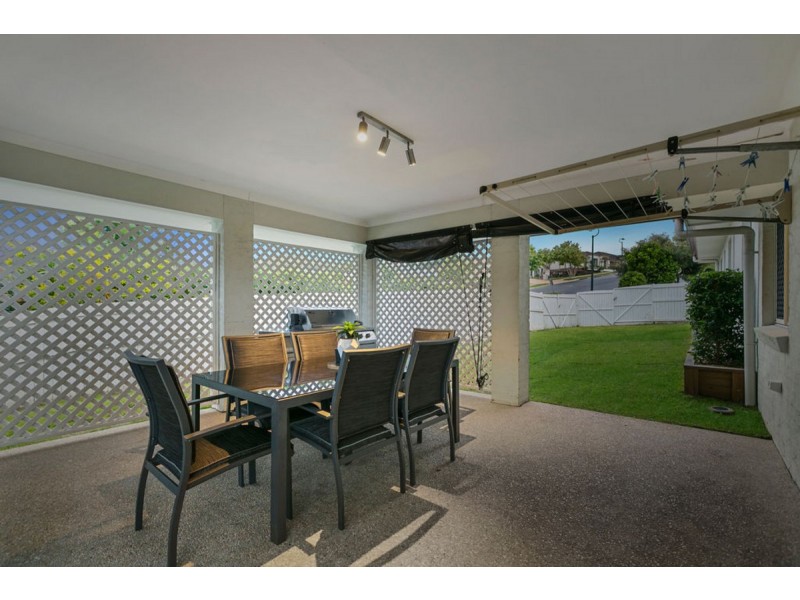 1 Ainslie Street, Pacific Pines QLD 4211