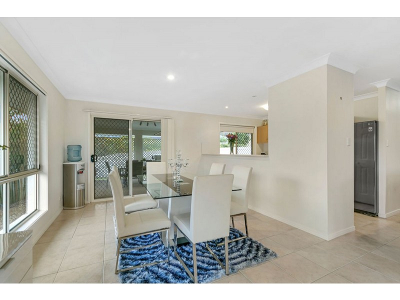 1 Ainslie Street, Pacific Pines QLD 4211