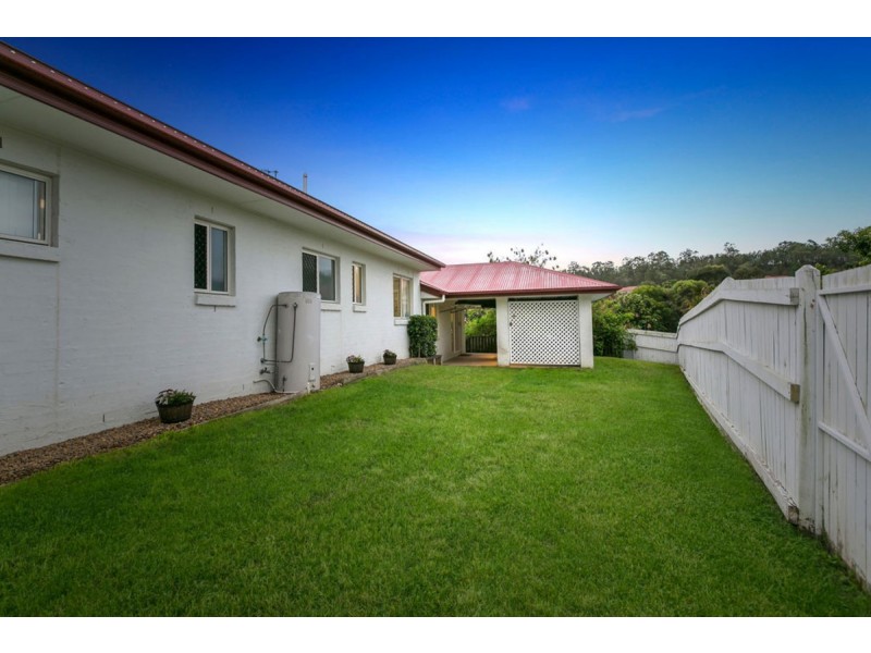1 Ainslie Street, Pacific Pines QLD 4211